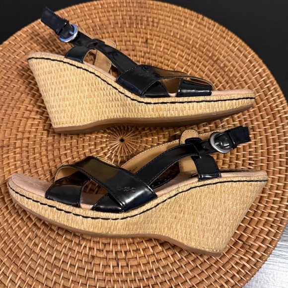 B.O.C. Born Concept Wedge Sandals Women’s Size 7/38 EI - Picture 7 of 10